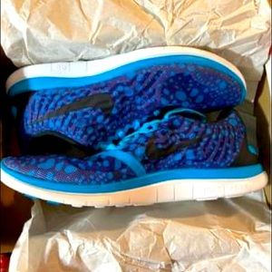 Men’s Nike Free 4.0 size 9